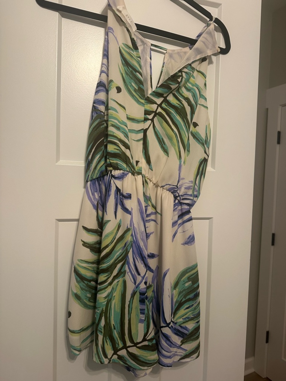 Sleeveless Tropical Print Dress in Cream and Green